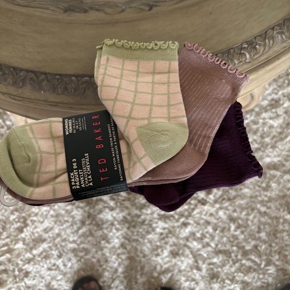 NWT Ted Baker Women's Ankle Socks 3 Pack 5.5 to 9.5 Multicolor and Solid - Picture 3 of 3